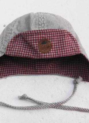H&m. осенняя вельветовая шапка на завязках. 6-12 месяцев.2 фото