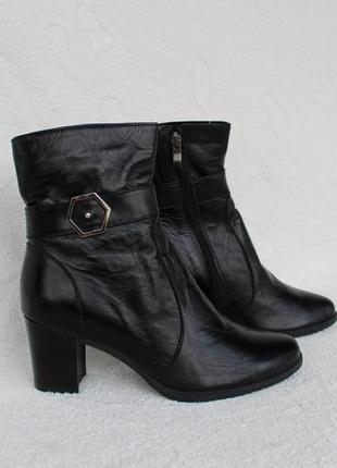 Зимние кожаные сапоги, ботинки 36 размера на устойчивом каблуке3 фото