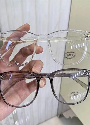 Іміджеві окуляри в глянцевій оправі4 фото