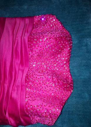 Яскрава святкова міні сукня.