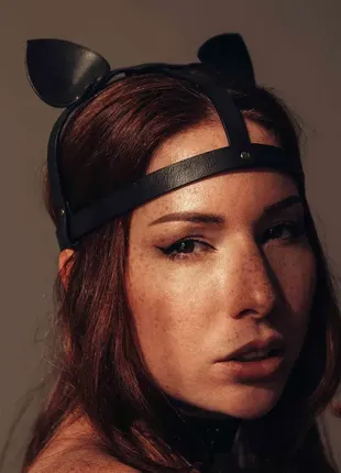 Преміум іспанія маска кішечки bijoux indiscrets maze - cat ears headpiece black, екошкіра1 фото