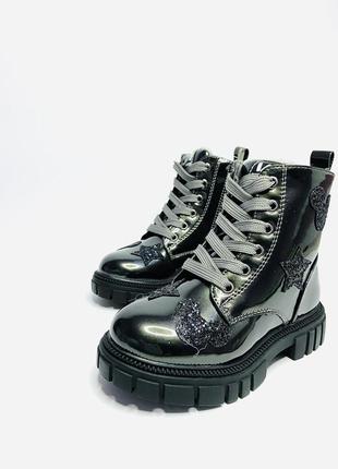 Зимові черевички для дівчинки