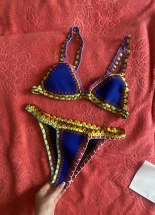 Яркий купальник