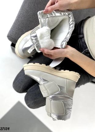 Зимові жіночі теплі та зручні мунбути черевики з хутром срібні сріблясті дутики зимні сапожки зима плащівка6 фото