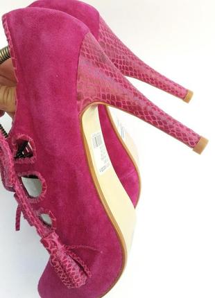 Замшевые яркие экстравагантные туфли-ботильоны, бренда belle&mimi7 фото