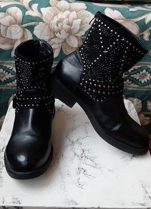 Ботинки утепленные черные блестящие с камешками ботинки сапоги осенне зимние челси сапожки3 фото