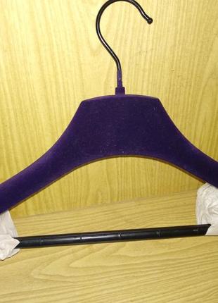 Вешалка бархатная next