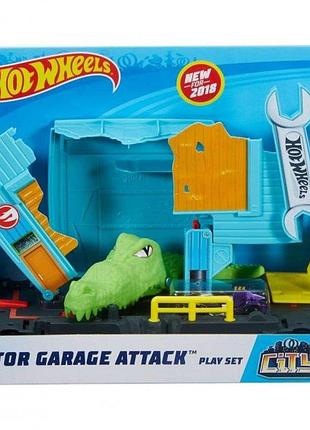 Ігровий набір автотрек атака алігатора hot wheels fnb06