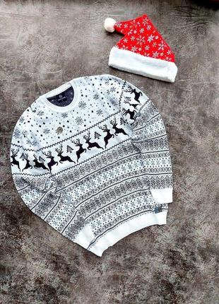 Новорічний светр з оленями 🦌1 фото