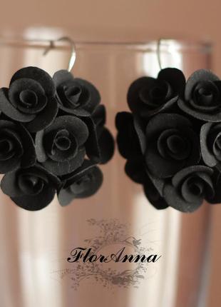 Чорні сережки квіти з полімерної глини "елегантний чорний". подарунок жінці