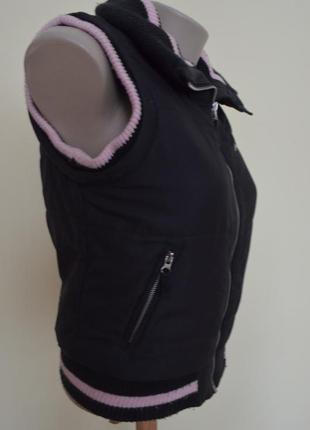 Очень классная теплая мягкая фирменная безрукавка жилетка для девочки 13 лет3 фото