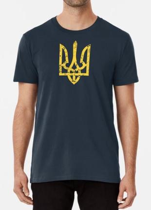 Мужская и женская патриотическая футболка с принтом винтажный герб украины тризубец6 фото