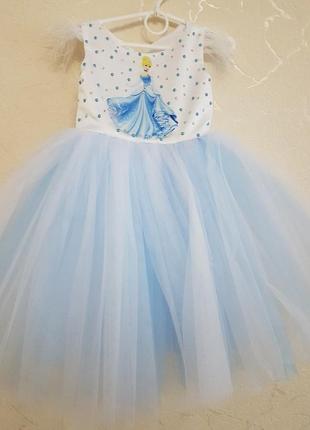 Платье нарядное