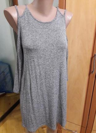 Стильное платье оверсайз