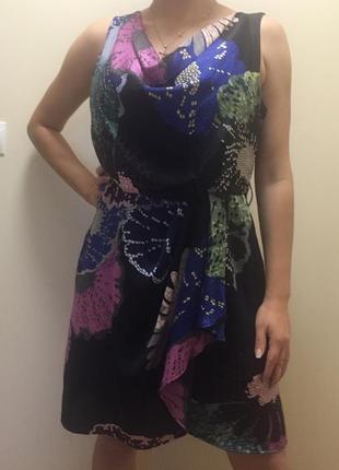Розпродаж! класне яскраве плаття без рукавів m(46)