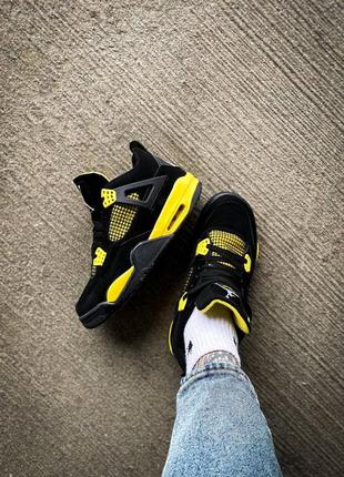 Кросівки nike air jordan 4 retro thunder