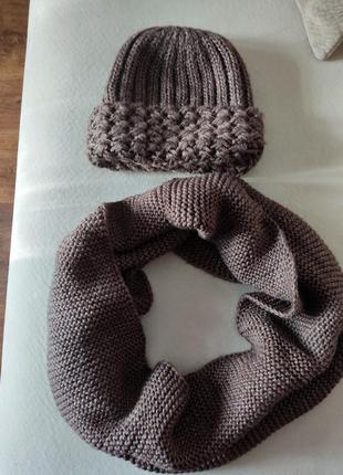 Комплект зимовий в'язаний шапка об'ємна і хомут шерсть