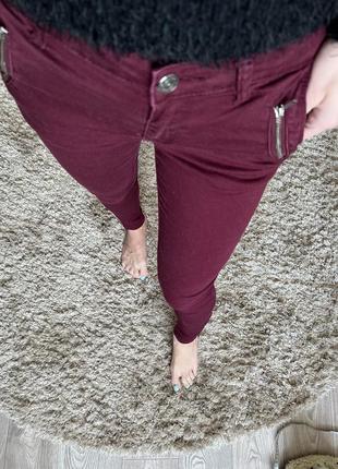 Джинсы скинни