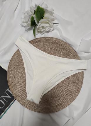 Білі плавки жіночі низ купальника в рубчик базова модель зручні трусики білі