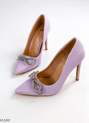 Шикарні жіночі пурпурові туфлі, угорщина