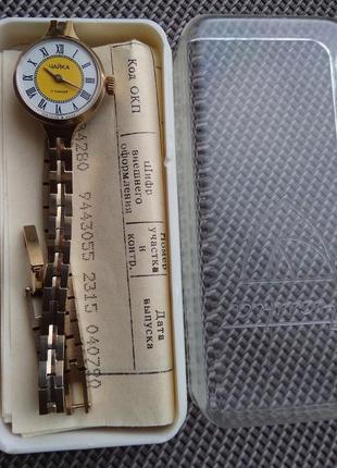 Годинник жіночий наручний чайка механічний позолочений, вінтаж, новий1 фото