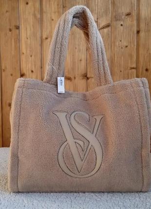 Зручна та містка плюшева сумка для прогулянок або шопінгу plush fleece tote  bag  victoria's secret