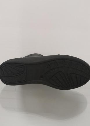 Женские осенние кожаные ботинки со шнуровкой9 фото