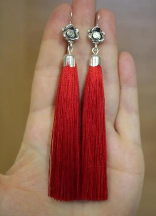 Сережки сережки кисті китиці червоні зі швензою квітка1 фото