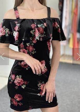 Велюрове плаття в квітковий принт 3xl