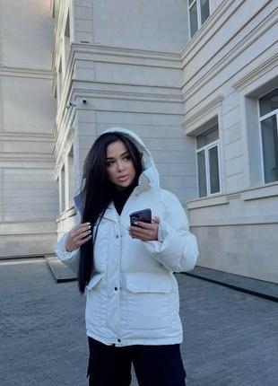 Зимовий пуховик жіночий