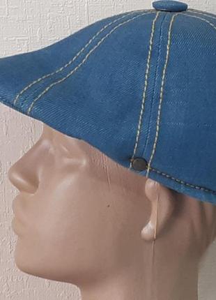 Кепка демисезонная класса унисекс фасона «утка» голубая с жёлтыми прострочками