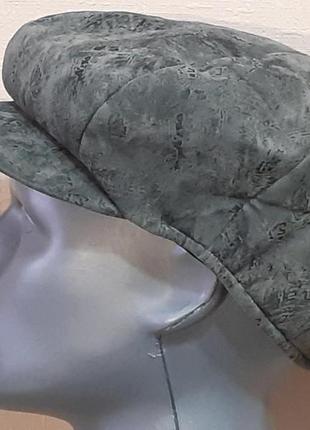 Кепка жіноча восьмиклинка велюрова без вух сіро-зелена. байкова підкладка.