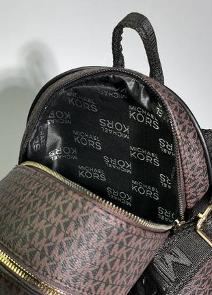 Женские темно коричневый рюкзак с широкими лямками michael kors 🆕 рюкзак з карманом8 фото