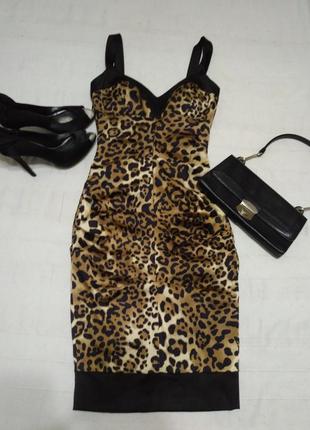 Платье с леопардовым принтом 36р
