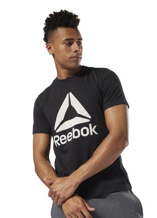 Спортивная футболка reebok qqr stacked