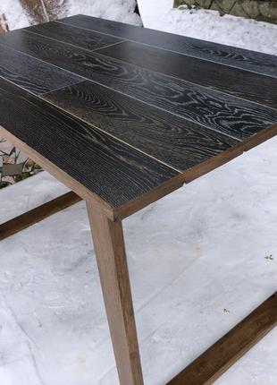 Дубовий стіл