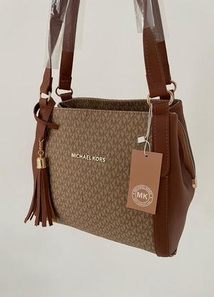 Женская коричневая с бежевым  сумка с ручками michael kors 🆕 стильная вместительная сумка2 фото