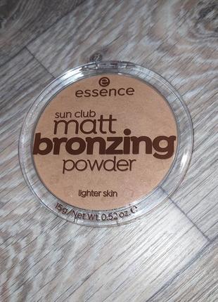 Бронзер essence