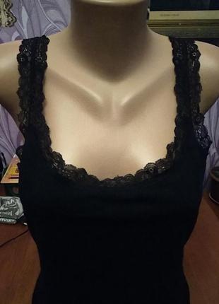 Маечка  блестящая с кружевом