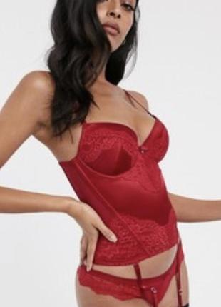 Шикарний корсет кольору спілої вишні