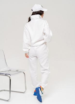 Білий флісовий костюм із еластичними манжетами3 фото