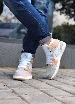 Жіночі кросівки nike air jordan 1 retro  женские кроссовки найк аир джордан