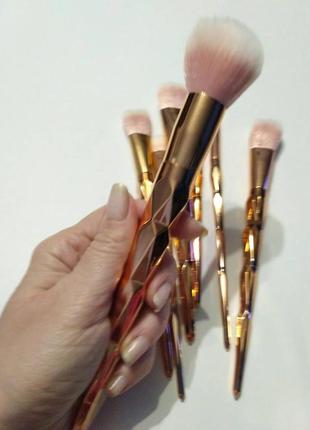 Кисті для макіяжу єдиноріг 7 шт набір кистей в стилі unicorn brushes pro4 фото