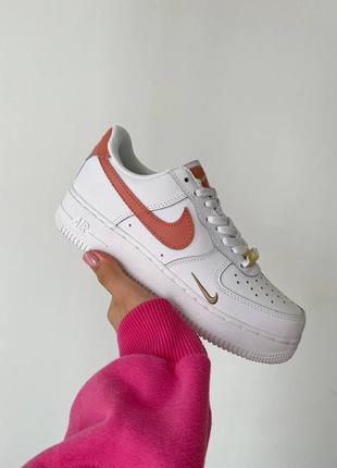 Женские кожаные кроссовки nike air force 1 white orange gold          #найк