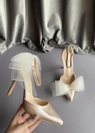 Бежеві весільни туфли с бантом заді5 фото