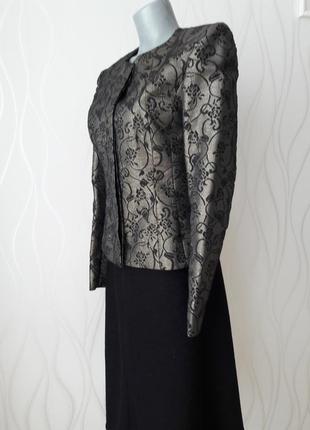 Невероятно красивый, роскошный, костюм на подкладке. пиджак + юбка. jobis