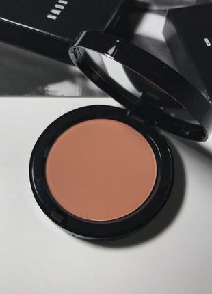 Бронзер bobbi brown bronzing powder в оттенке golden light 1