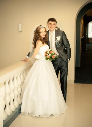 Весільна сукня + кільця під плаття в подарунок