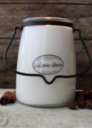 Велика ароматична свіча свічка welcome home від milkhouse candle co 🥞 об'ємна вага воску 630гр6 фото