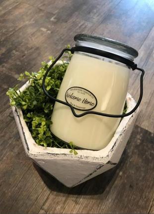 Велика ароматична свіча свічка welcome home від milkhouse candle co 🥞 об'ємна вага воску 630гр5 фото